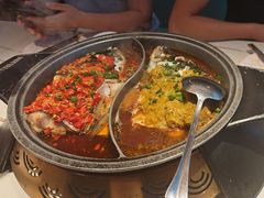 -阿瓦山寨·湘菜现炒·剁椒鱼头王(咸阳总店)