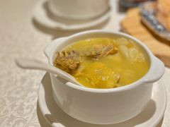 浓汤花胶鸡汤-维园悦谱·海派家常菜(乌鲁木齐南路店)
