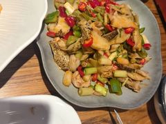 -金太阳海鲜烧烤·本地人餐厅(星海公园店)