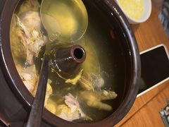 -云海肴·汽锅鸡·云南菜(天山百盛优客店)