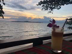 冰沙-卷心菜和避孕套餐厅(Pattaya)