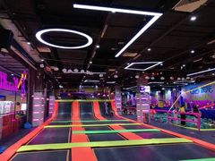 -酷跳蹦床主题公园(万胜广场店)