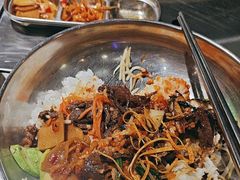 -马路牙子烧烤音乐酒馆(望京店)