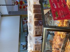面包甜点陈列柜-法贝滋动物奶油蛋糕(广益哥伦布店)