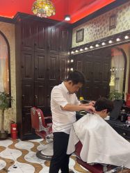 -东方先生国潮男士理发馆