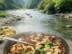 -九寨沟石锅鱼(沣峪口二十年店)