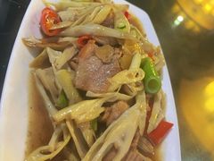 -华冠悠岚·庭院餐厅(青城后山店)