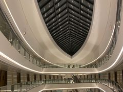 -上海滴水湖皇冠假日酒店