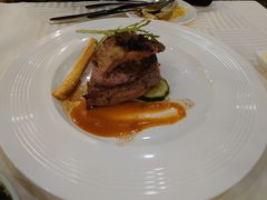 菲力牛排陪鹅肝培根-红房子西菜馆(淮海中路店)