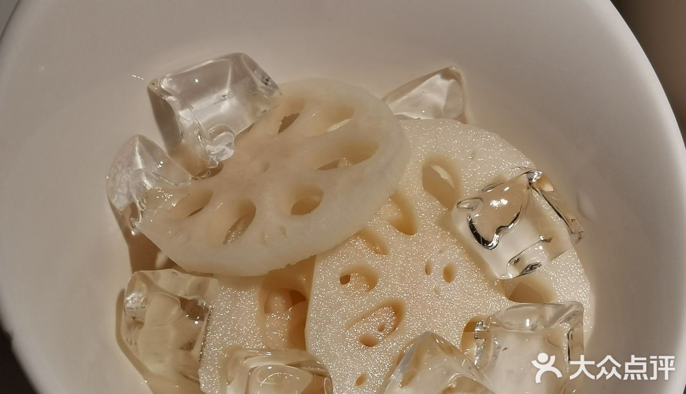 好久没有光顾海底捞了，这次和朋友小聚选择了离家比较近