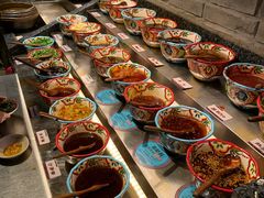 -老牌坊云南鱼豆花火锅(哈西万达店)