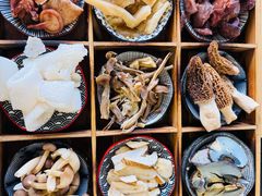 -野菌皇海景野生菌火锅(滨海大道店)
