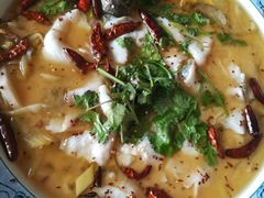酸菜鱼-谷丰健康凤贤居酒家