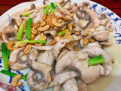 果仁炒生鱼片-禄源公·老莞诚饭店