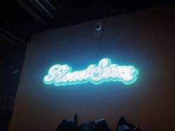 -HEADSTAR BARBERSHOP·男士理发店