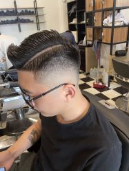 -MARTIN'S BARBER SHOP男士理发馆