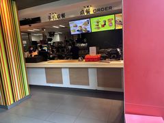 -麦当劳(华宁弘基生活中心店)