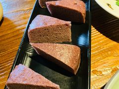 紫薯黑米糕-百乐餐厅(人民广场店)