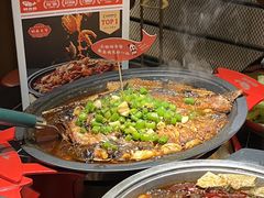 -辣尚瘾·烤鱼·新川菜(交大直营店)