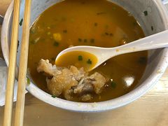 -丽丽三鲜螺蛳粉(田林路店)