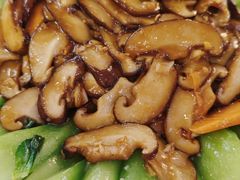 香菇炒青菜-小城家宴
