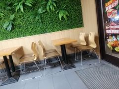 -华莱士·全鸡汉堡(海口政法学院店)