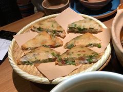 -吃饭皇帝大(长宁龙之梦店)