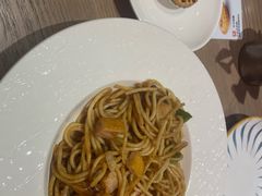-必胜客(上海华谊新所店)