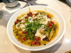 老坛酸菜鱼-本味轩精品茶餐厅(黄山路店)