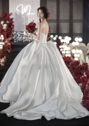 -艾米婚纱&婚礼策划