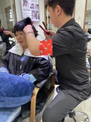 -妃格美发沙龙·烫发·染发