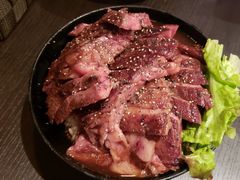 一磅牛肉盖饭-Red Rock(京都六角通り店)