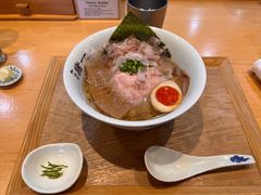 猪肉拉面-面屋 猪一