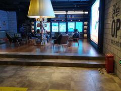 -CGV影城(滨江天街IMAX店)