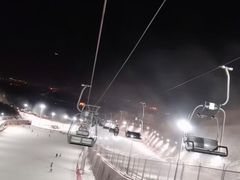 -采薇庄园四季滑雪场