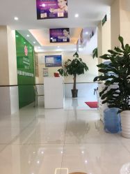 -苗医生专业祛痘·皮肤管理