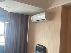 -维也纳酒店(东莞长安站步步高店)