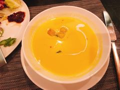 -WOLFGANG PUCK KITCHEN & BAR(迪士尼小镇店)