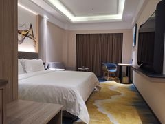 -华海酒店(茂名高铁站店)