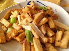 -雪野鱼头大王邢府公老店(雪野湖店)