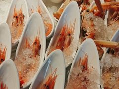 -雍容荟帝王蟹活龙虾展台自助(IFS黑金店)