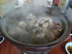 -威邵鸡煲(西华路总店)