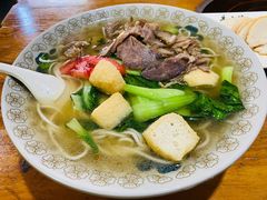 -牛小隆牛肉面馆(四牌楼店)