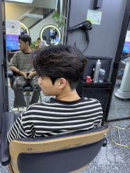 点击看大图 -藤野造型专业烫染接发