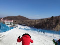 -亚布力新体委滑雪场