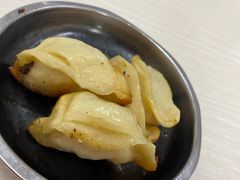 -黄阿姨锅贴大王(万航渡路店)