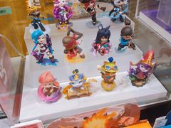 -泡泡玛特POPMART (北京超极合生汇店)