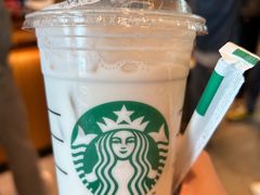 -星巴克(青岛火车北站候车大厅店)