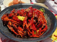 -肥肥虾庄·金牌油焖大虾(汉街SKP店)