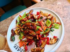 干煸茧蛹-金太阳海鲜烧烤·本地人餐厅(东纬路旗舰店)